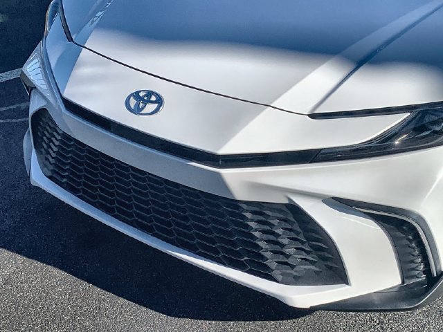 Used 2026 Toyota Camry SE FWD image 45