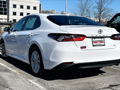 Used 2024 Toyota Camry LE image 11