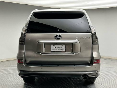 Used 2023 Lexus GX 460 Premium w/ Accessory Package AWD/4WD image 12