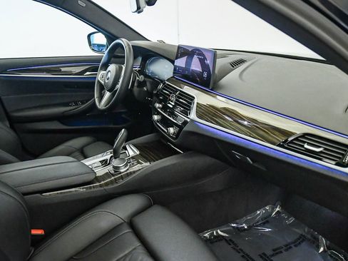 Certified 2023 BMW 530e w/ M Sport Package RWD image 15