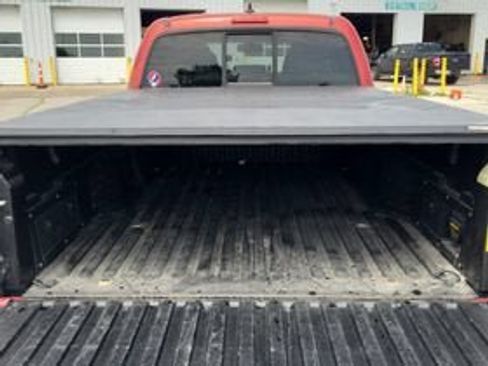 Used 2012 Toyota Tacoma 4x4 Double Cab w/ TRD Sport Pkg image 4