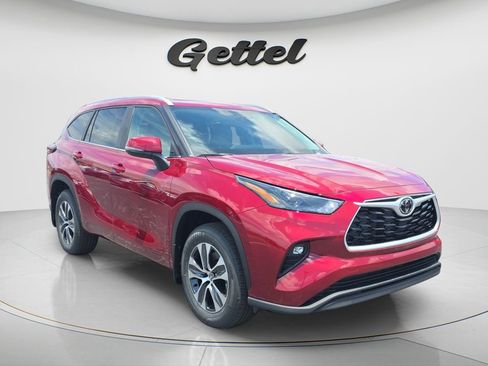 New 2026 Toyota Highlander XLE AWD/4WD image 3