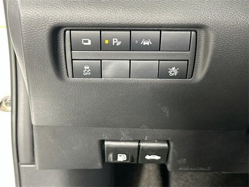 Used 2025 Nissan Versa S w/ S Plus Package image 19