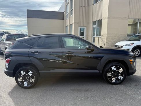 Certified 2025 Hyundai Kona SEL AWD/4WD image 2