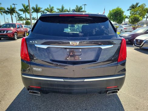 Used 2018 Cadillac XT5 Luxury w/ Driver Awareness Package image 5