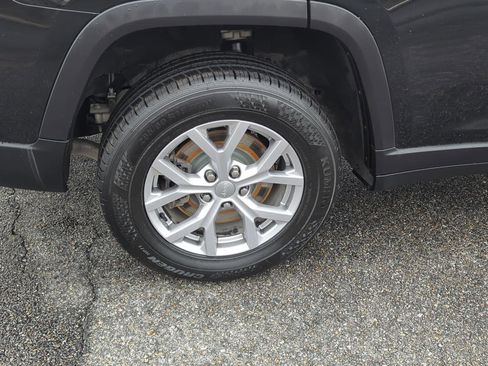 Used 2022 Jeep Grand Cherokee L Limited image 9