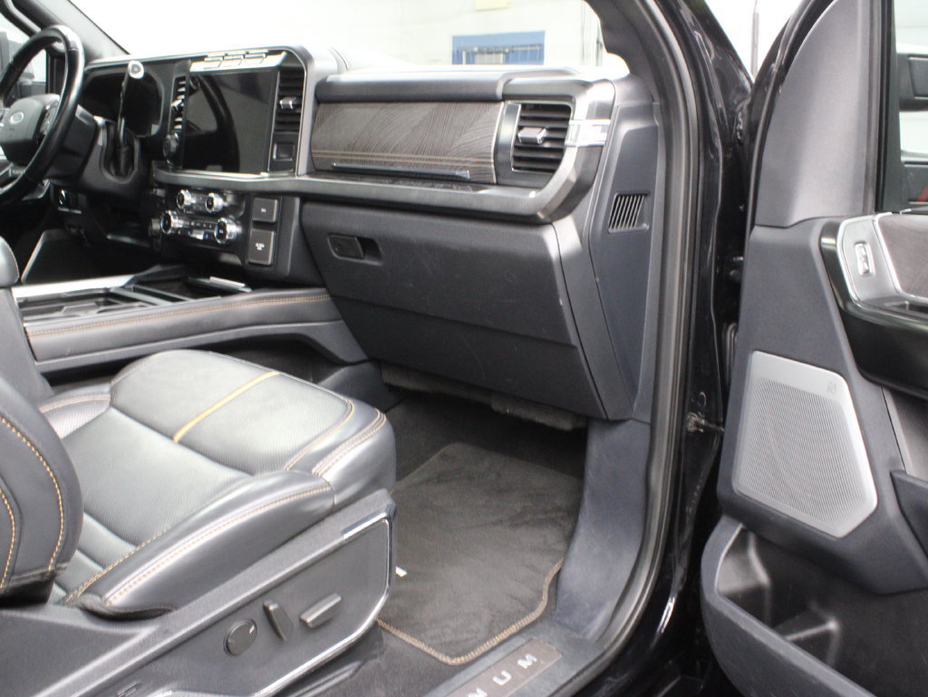 Used 2023 Ford F250 Platinum AWD/4WD image 44