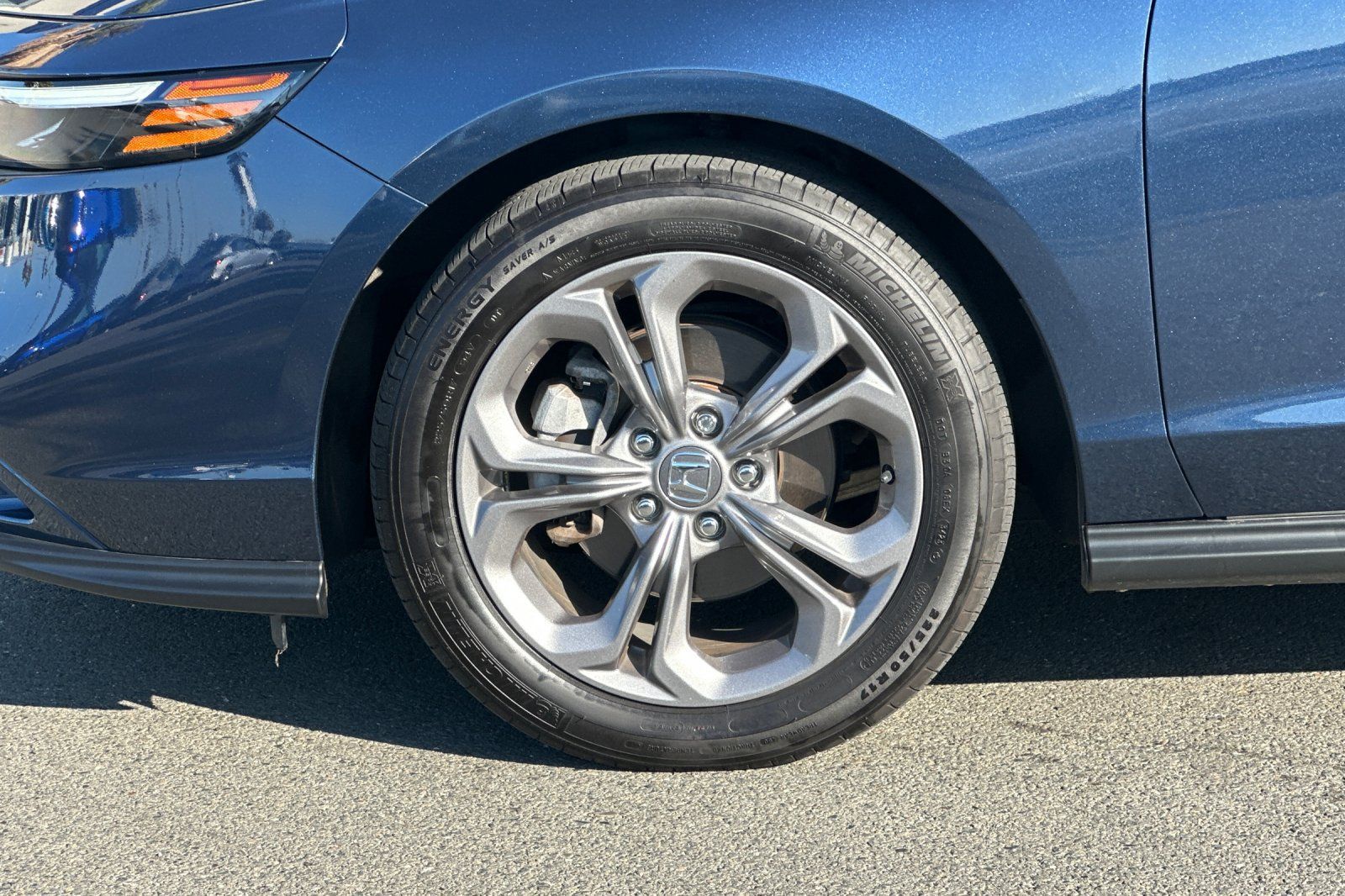 Used 2024 Honda Accord EX image 25