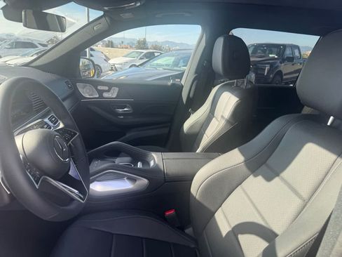 Used 2024 Mercedes-Benz GLS 450 4MATIC image 5