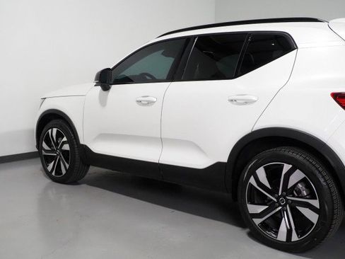 Used 2024 Volvo XC40 B5 Plus w/ Climate Package AWD/4WD image 50