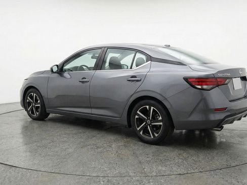 Used 2025 Nissan Sentra SV FWD image 6