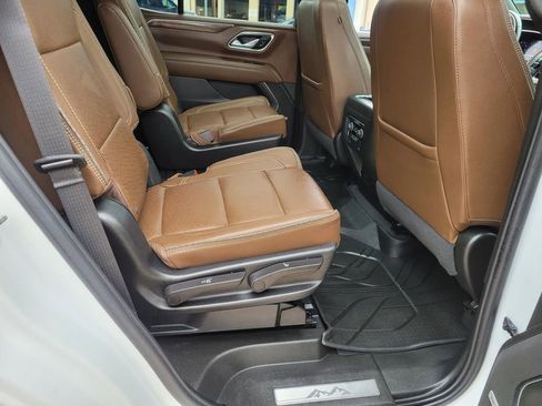 Certified 2023 Chevrolet Tahoe High Country RWD image 12