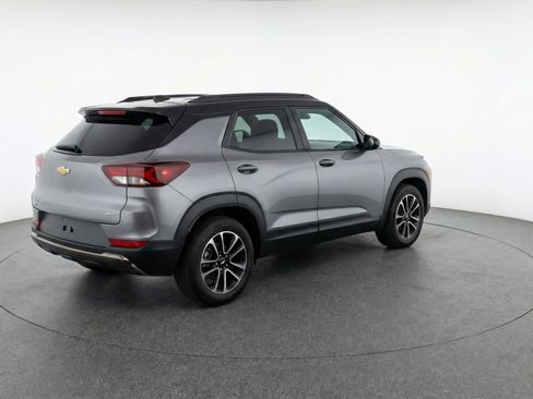 Used 2025 Chevrolet TrailBlazer LT image 9
