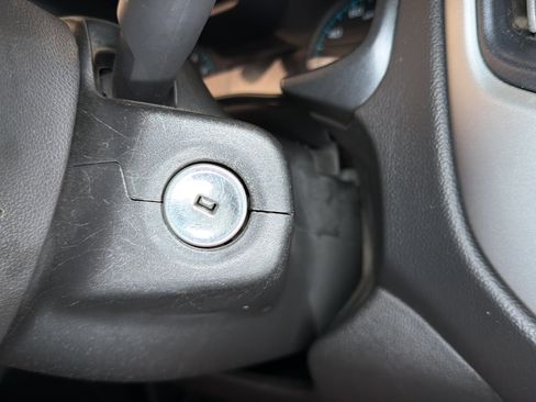 Used 2015 Chevrolet Colorado LT w/ LT Convenience Package image 24