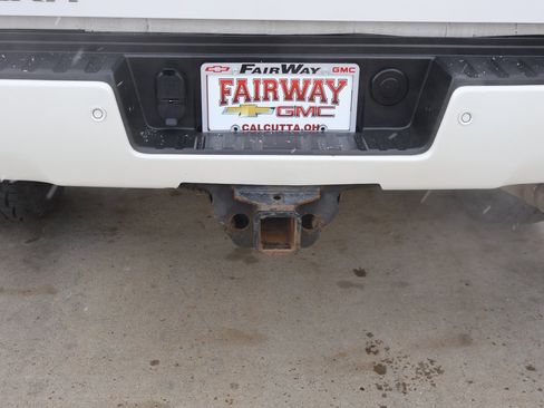 Used 2018 GMC Sierra 2500 Denali w/ Suspension Package, Off-Road image 33