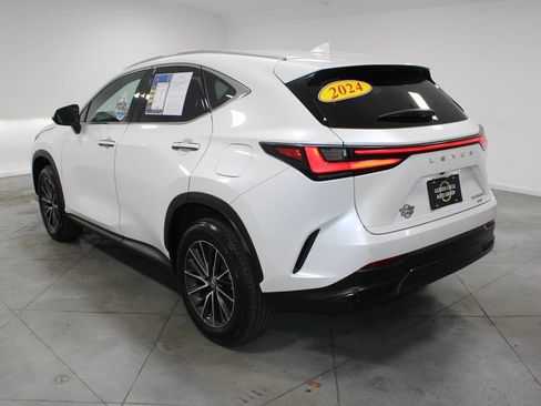 Used 2024 Lexus NX 350h AWD w/ Premium Package image 7