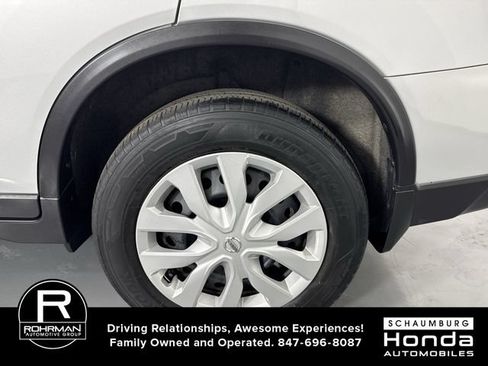 Used 2019 Nissan Rogue S AWD/4WD image 5