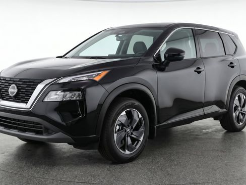 Used 2025 Nissan Rogue SV AWD/4WD image 3