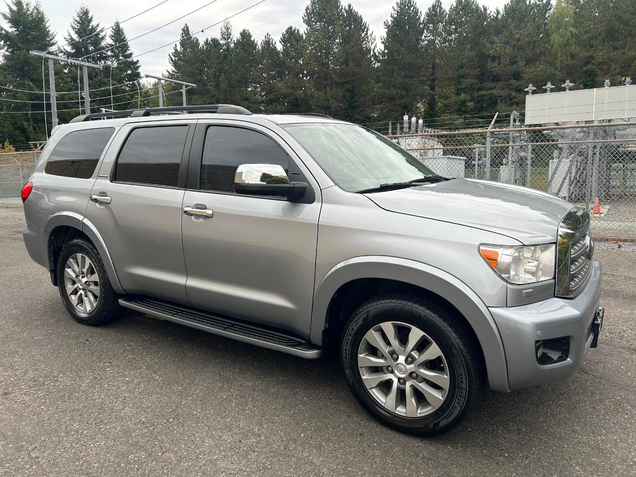Used 2017 Toyota Sequoia Limited w/ Safety & Convenience Package AWD/4WD image 3