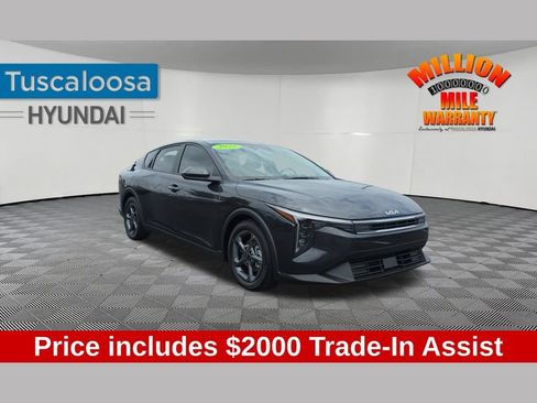 Used 2025 Kia K4 FWD image 1