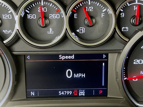 Used 2022 Chevrolet Suburban LS w/ Driver Alert Package image 12