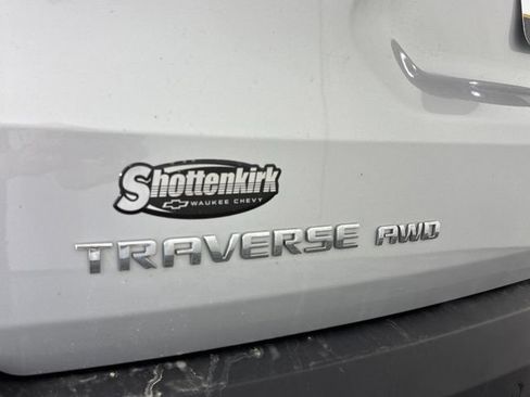 Used 2020 Chevrolet Traverse LT w/ LT Premium Package AWD/4WD image 44