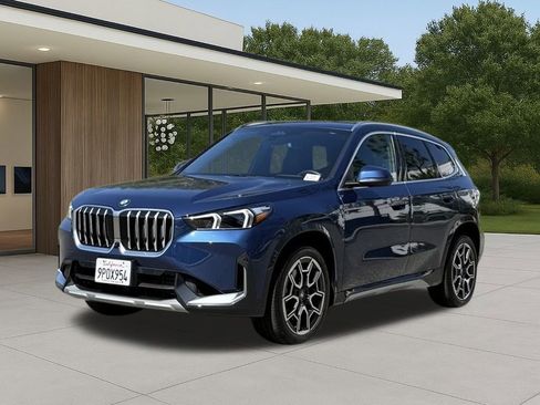Used 2025 BMW X1 xDrive28i w/ Technology Package image 2