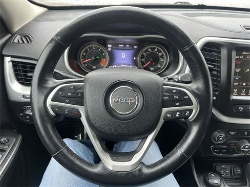 Used 2014 Jeep Cherokee Limited w/ Technology Group image 14