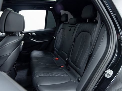Used 2022 BMW X5 xDrive40i w/ M Sport Package image 23