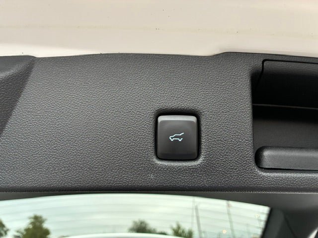 Used 2020 Ford Escape SEL FWD image 17