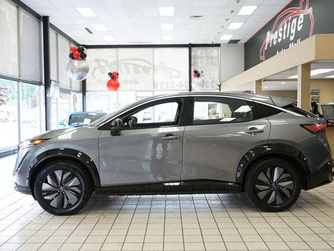 Used 2023 Nissan Ariya FWD image 3