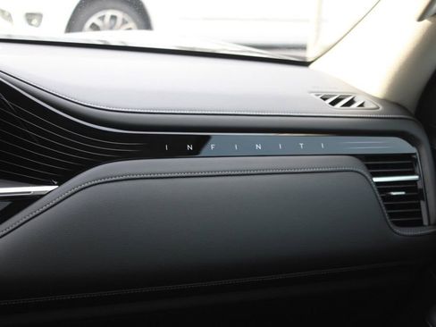 Certified 2025 INFINITI QX80 Pure RWD image 27