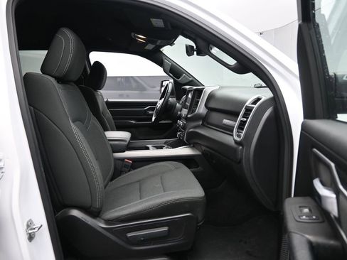 Used 2023 RAM 1500 Big Horn image 28