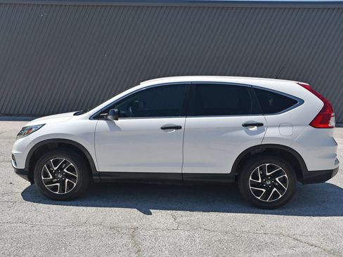 Used 2016 Honda CR-V SE image 9