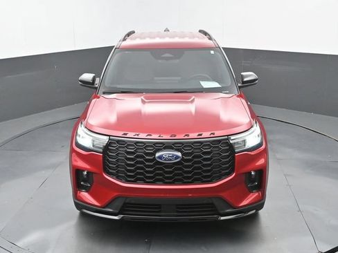 Used 2025 Ford Explorer ST-Line w/ Premium Package RWD image 31