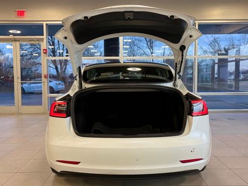Used 2023 Tesla Model 3 Standard Range image 39