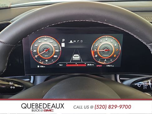 Used 2025 Hyundai Elantra SEL FWD image 16
