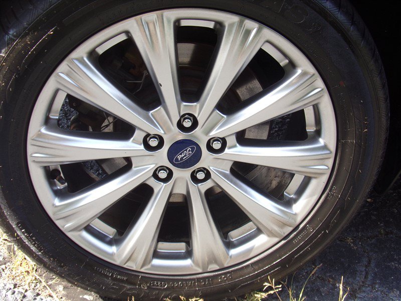 Used 2017 Ford Escape Titanium w/ Equipment Group 301A AWD/4WD image 16