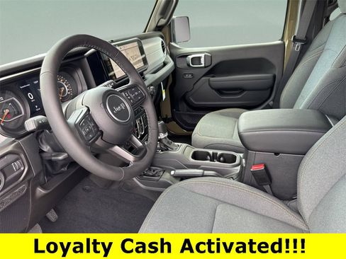 New 2025 Jeep Gladiator Sport image 19