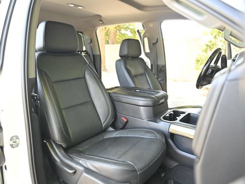 Used 2019 Chevrolet Silverado 1500 LT Trail Boss AWD/4WD image 20