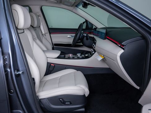 New 2026 Genesis GV70 2.5T Advanced image 11