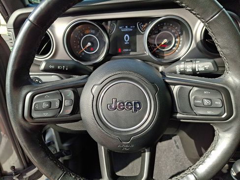 Used 2023 Jeep Wrangler Sport AWD/4WD image 20