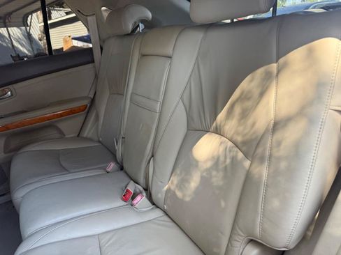 Used 2005 Lexus RX 330 FWD image 19