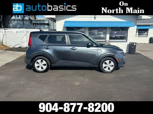 Used 2020 Kia Soul LX image 6