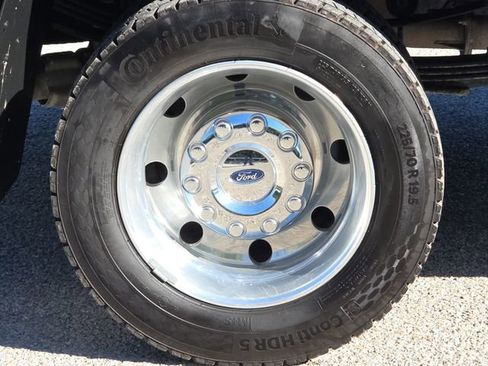 Certified 2024 Ford F450 Lariat image 9