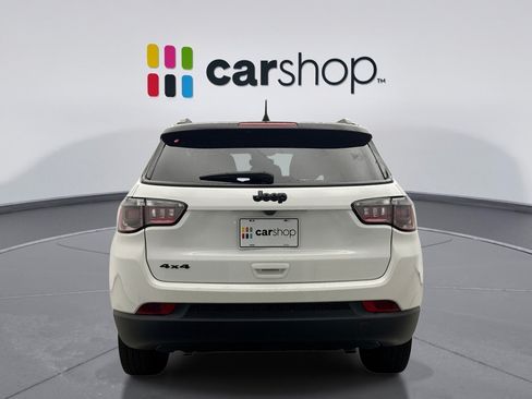 Used 2023 Jeep Compass Latitude w/ Sun and Sound Group AWD/4WD image 4