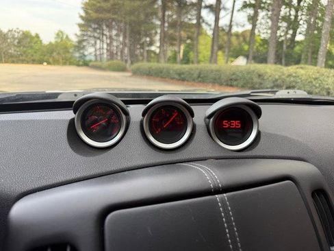 Used 2013 Nissan 370Z Touring image 21