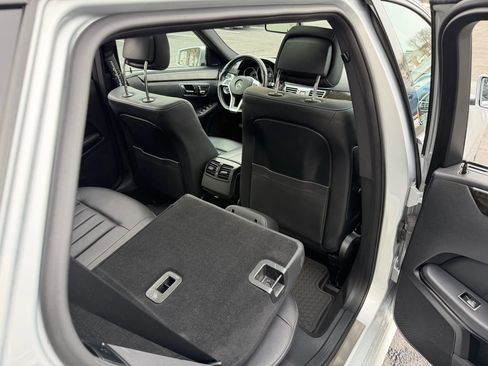 Used 2014 Mercedes-Benz E 350 4MATIC Wagon image 32