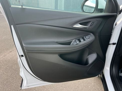 Used 2025 Buick Encore GX Preferred image 20