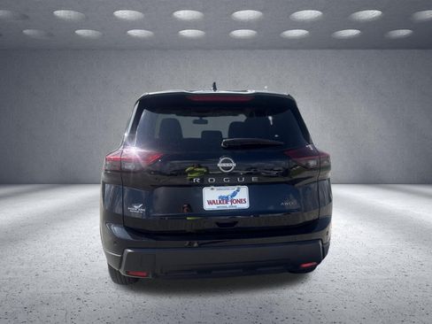 Used 2025 Nissan Rogue SV AWD/4WD image 5